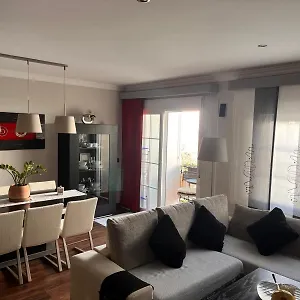 https://bonito-y-muy-centrico-apartamento-en-nerja.hotelsinnerja.org